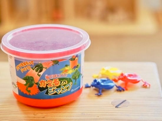 かえるさんジャンプ 知育玩具 スウェーデン 海外おもちゃ 3歳 4歳 5歳