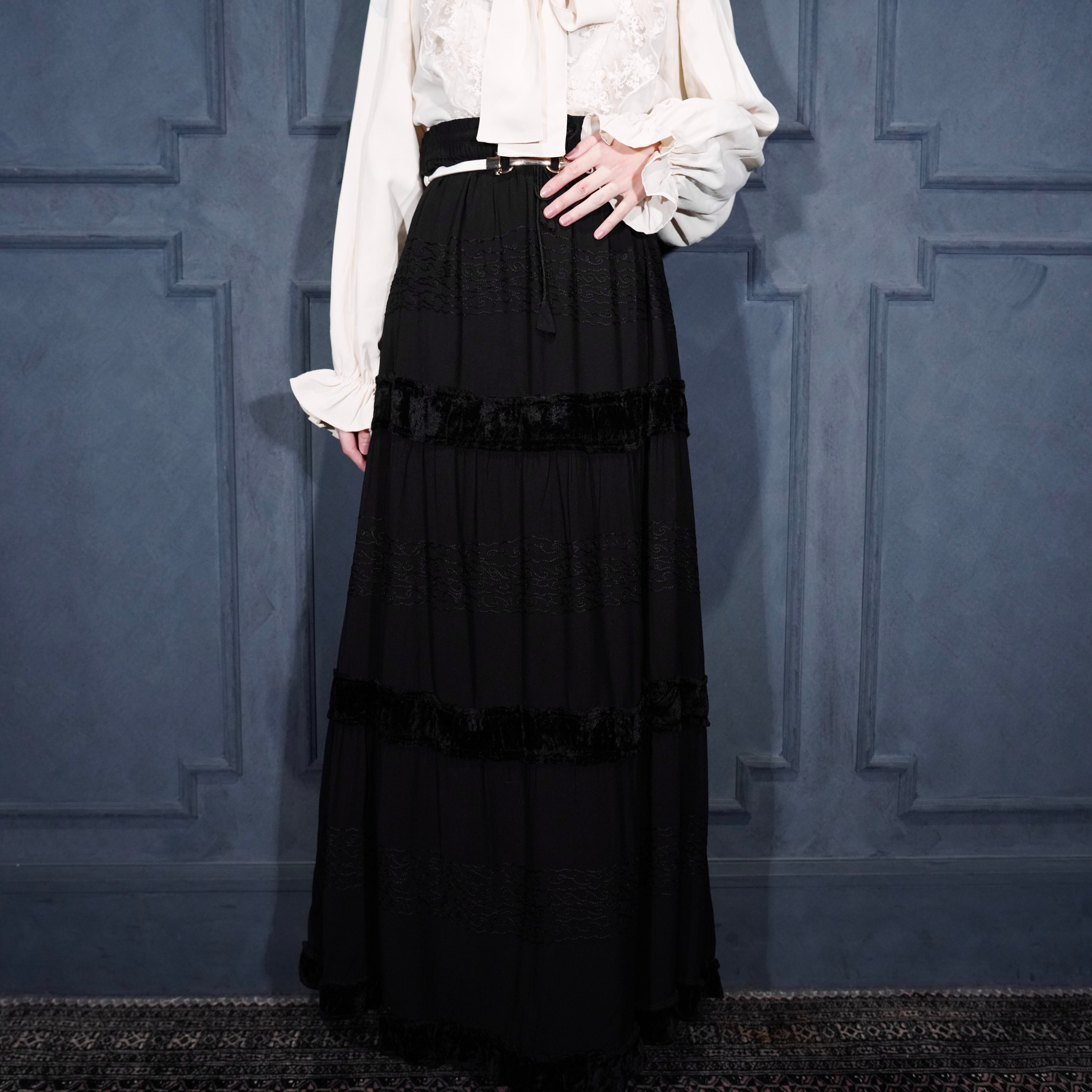 EU VINTAGE VELOUR LINE EMBROIDERY DESIGN LONG SKIRT/ヨーロッパ古着