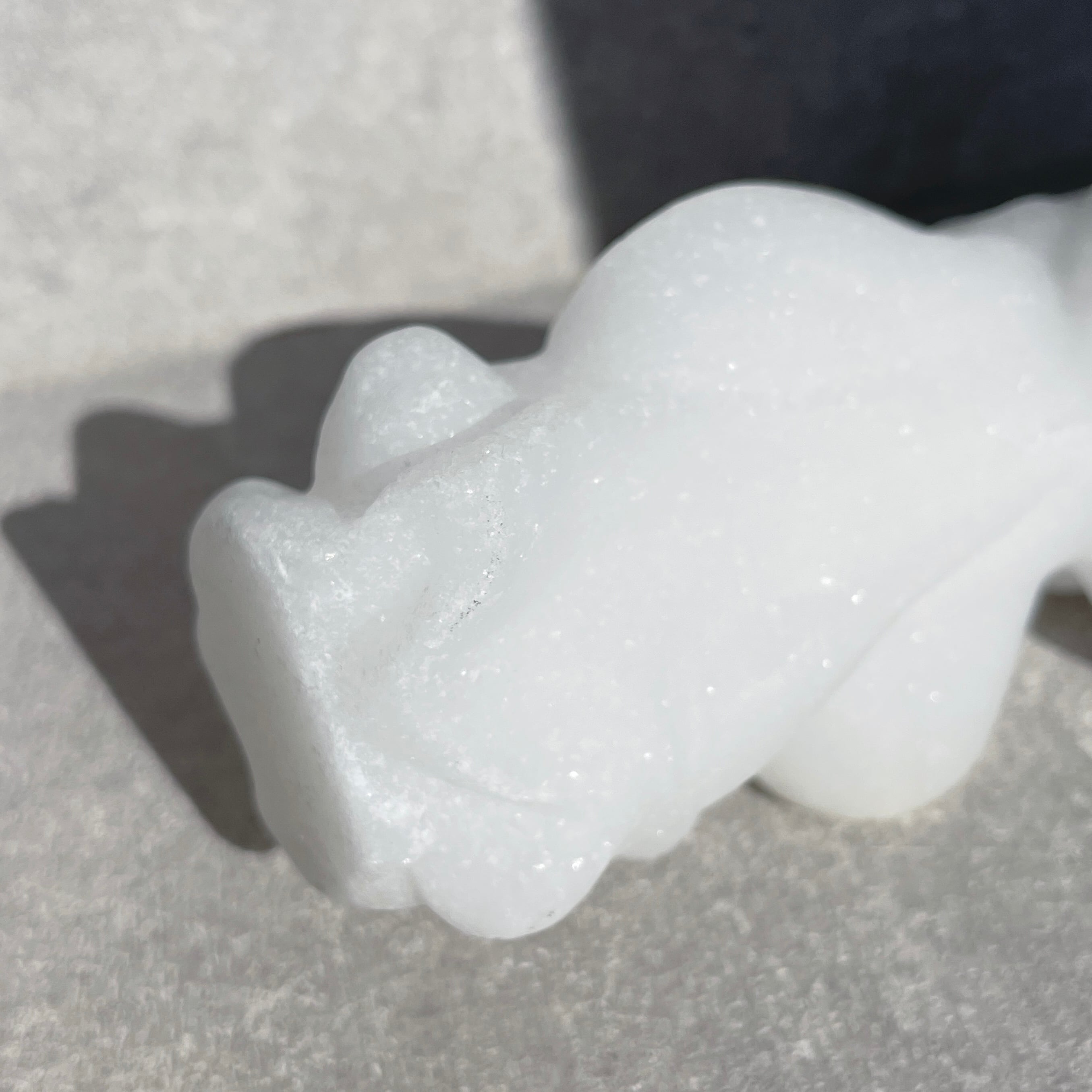 翡翠のスイートエンジェル12◇ White Jade Angel ◇天然石・鉱物