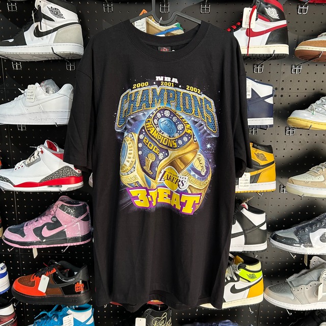 Vintage NBA CHAMPIONS LAKERS TEE Thai boot