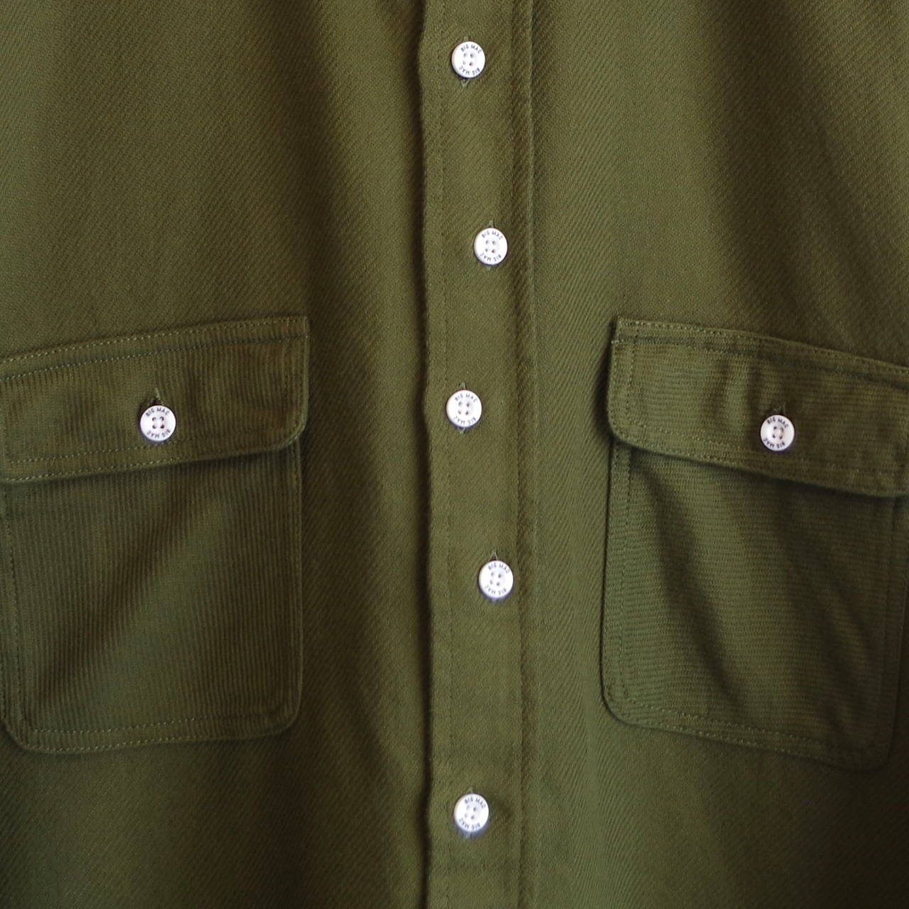 Tomo&Co. CAT FOOT PRINT NEL SHIRTS  TM-BIGMAC-0001 KHAKI