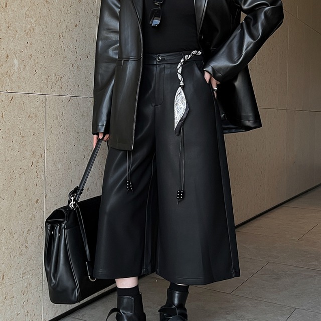 レザータッチワイドクロップドパンツ◆2col R30413