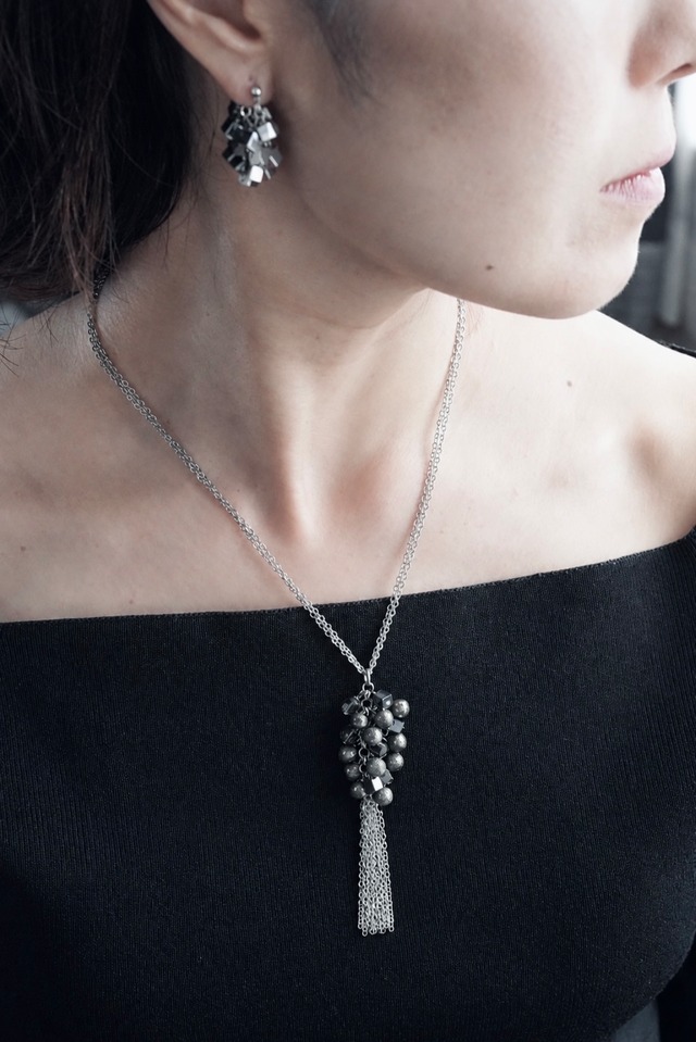 la luce cluster necklace