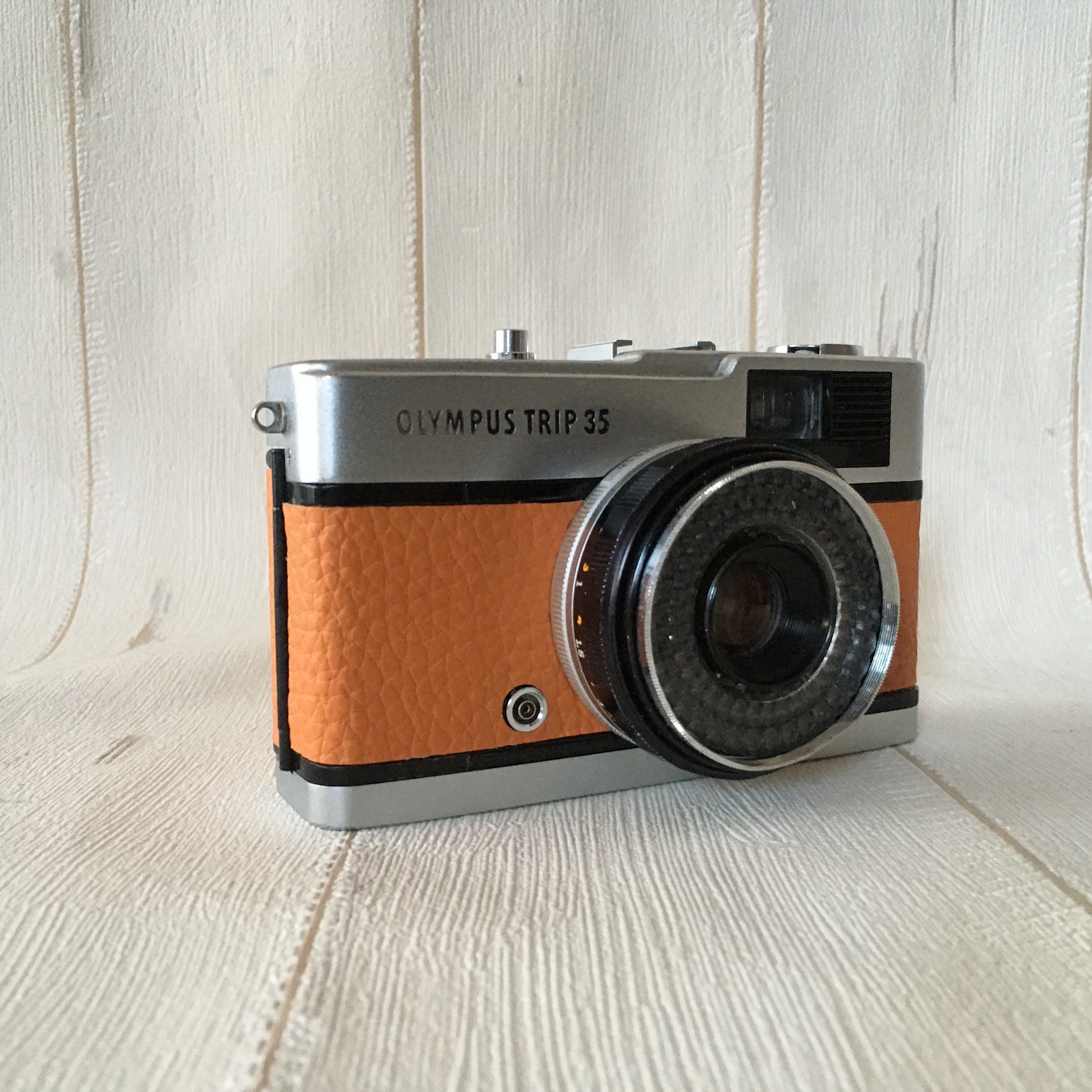 Olympus TRIP 35 整備済みフィルムカメラ｜本革アプリコットオレンジ