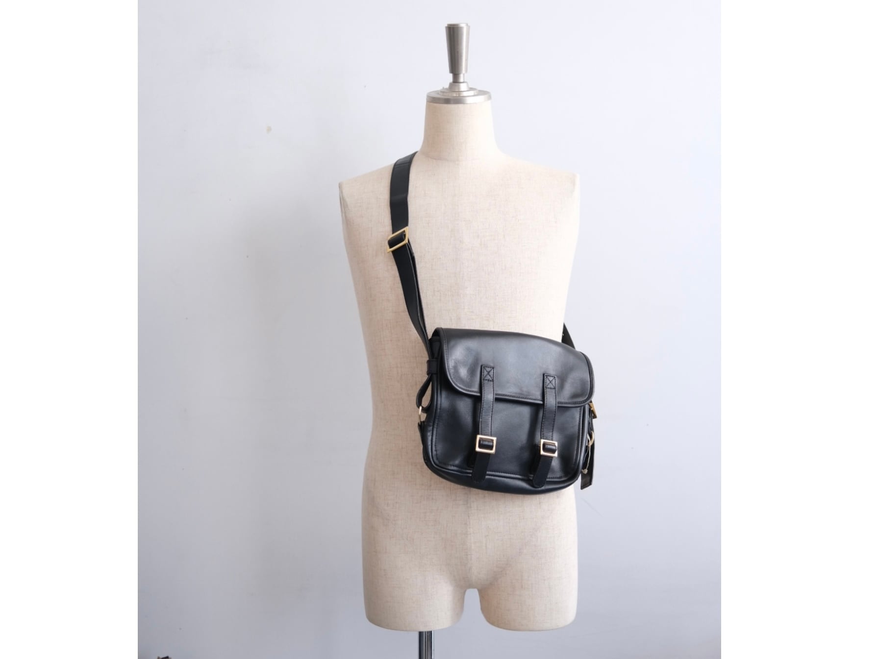 CCU” FLAP SHOULDER BAG S” | Lapel online store
