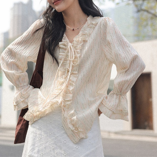 frill v-neck blouse　J00529