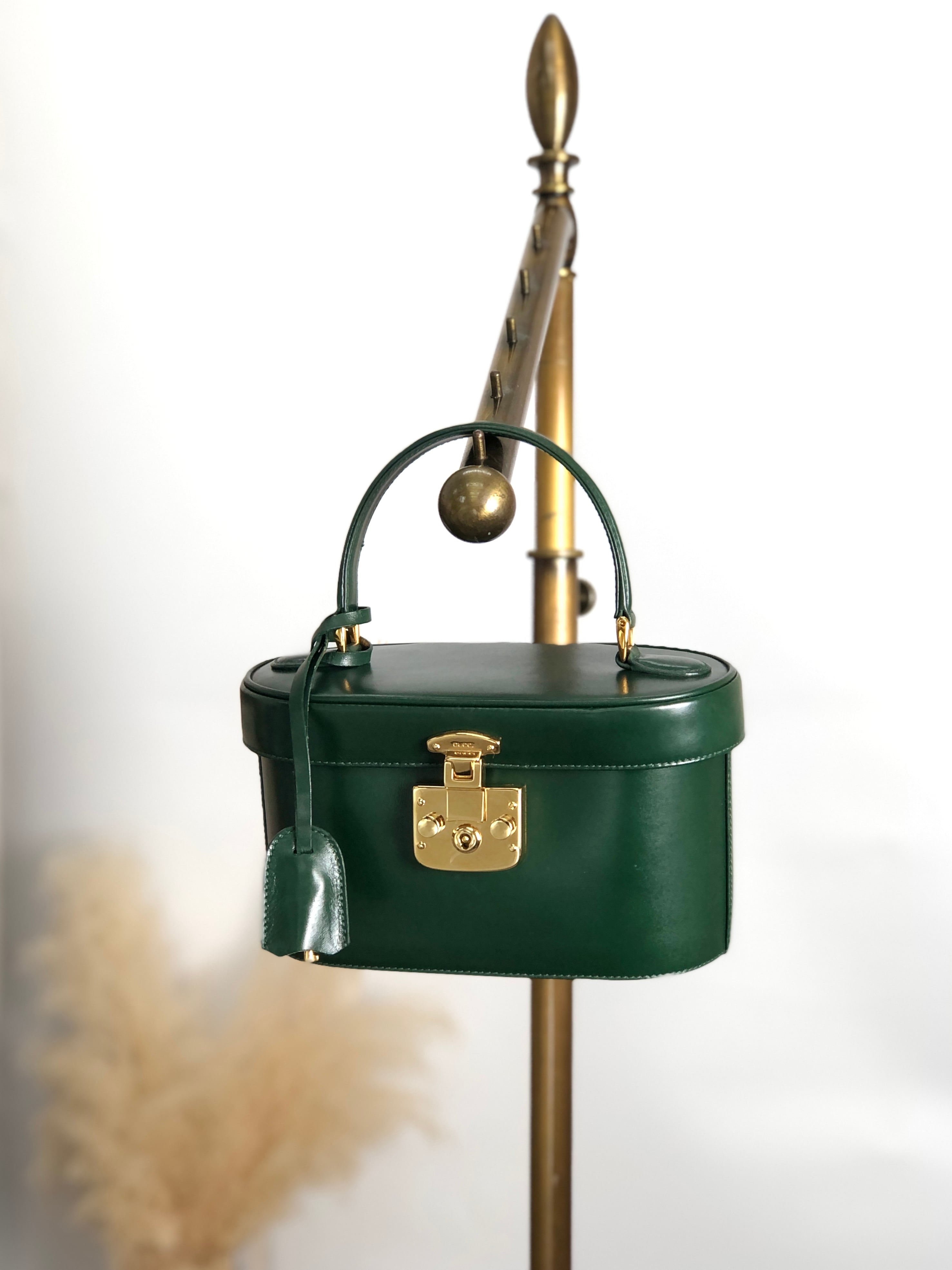 GUCCI グッチ レディロック ハンドバッグ グリーン レザー GUCCI グッチ レディロック ハンドバッグ グリーン レザー