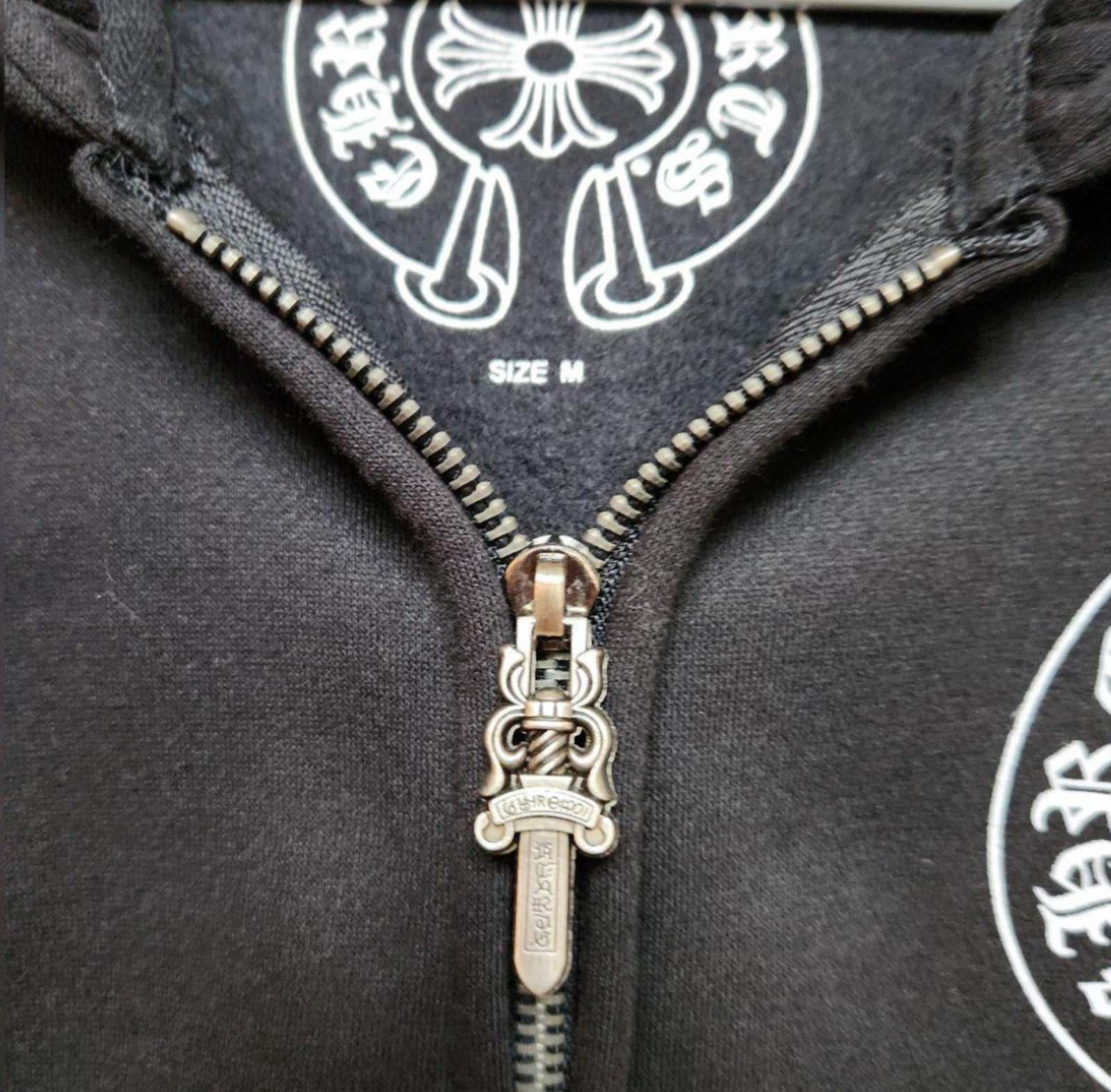 よろしくお願いしますChrome Hearts クロムハーツ ジッパーパーカー M