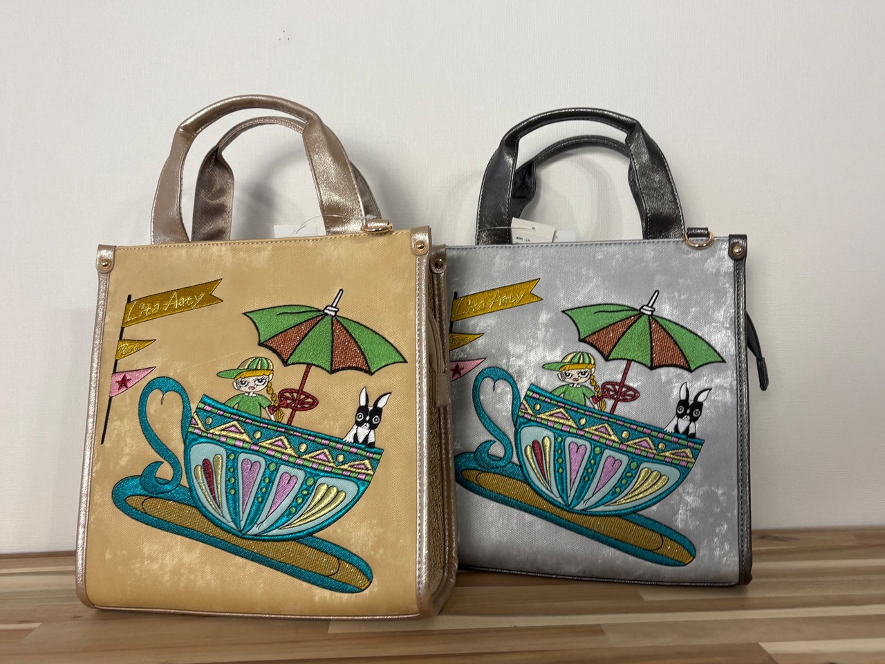 【BAG】　マダム　サイドペーパー　刺繍　スクエアトート　L134