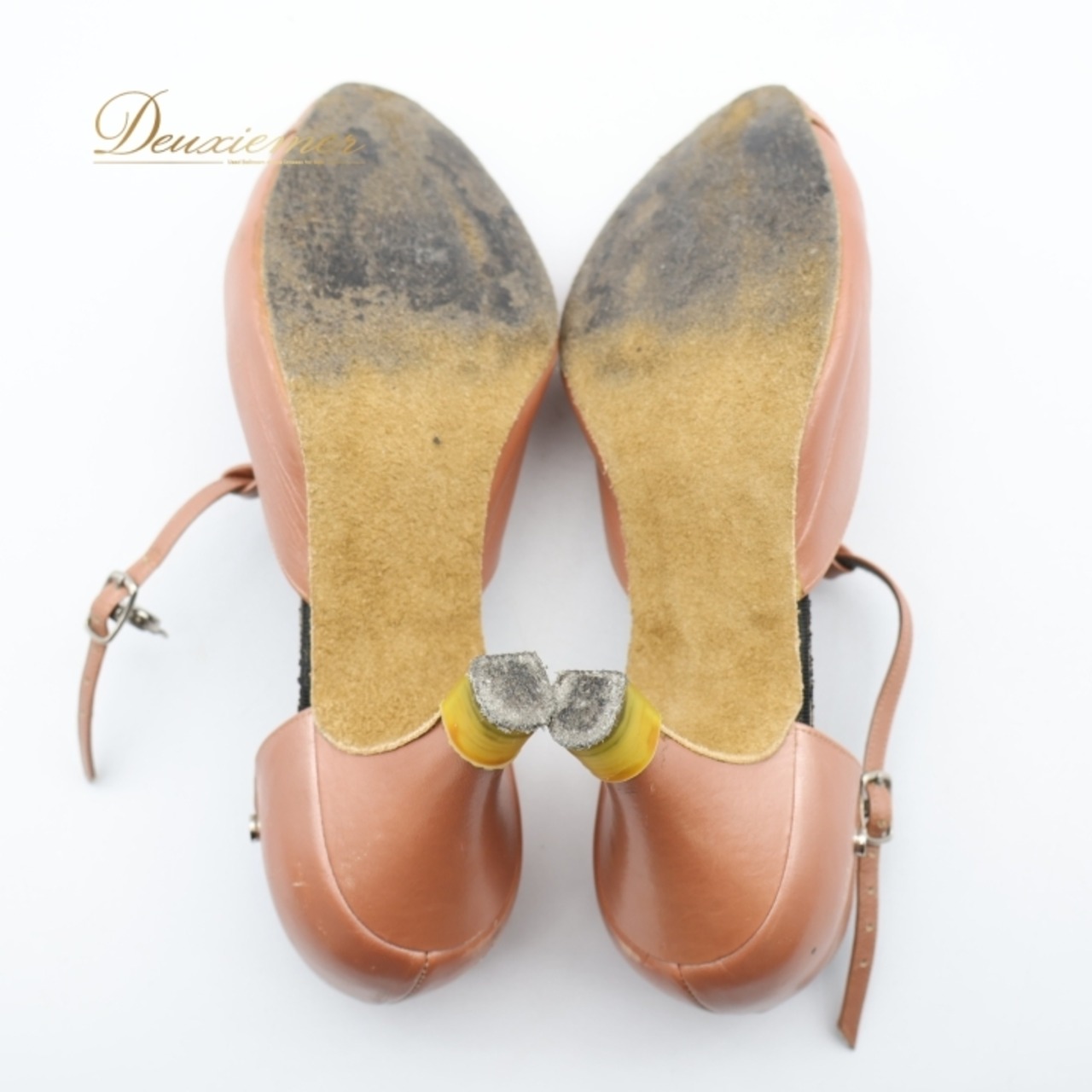 社交ダンス 衣装 シューズ ピンク系 リズム RHYTHM 靴 くつ ヒール ラテン ダンスシューズ 光沢 上品 高級感 くすみピンク ステージ イベント 練習 レッスン ストラップ ボタン