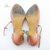 社交ダンス 衣装 シューズ ピンク系 リズム RHYTHM 靴 くつ ヒール ラテン ダンスシューズ 光沢 上品 高級感 くすみピンク ステージ イベント 練習 レッスン ストラップ ボタン