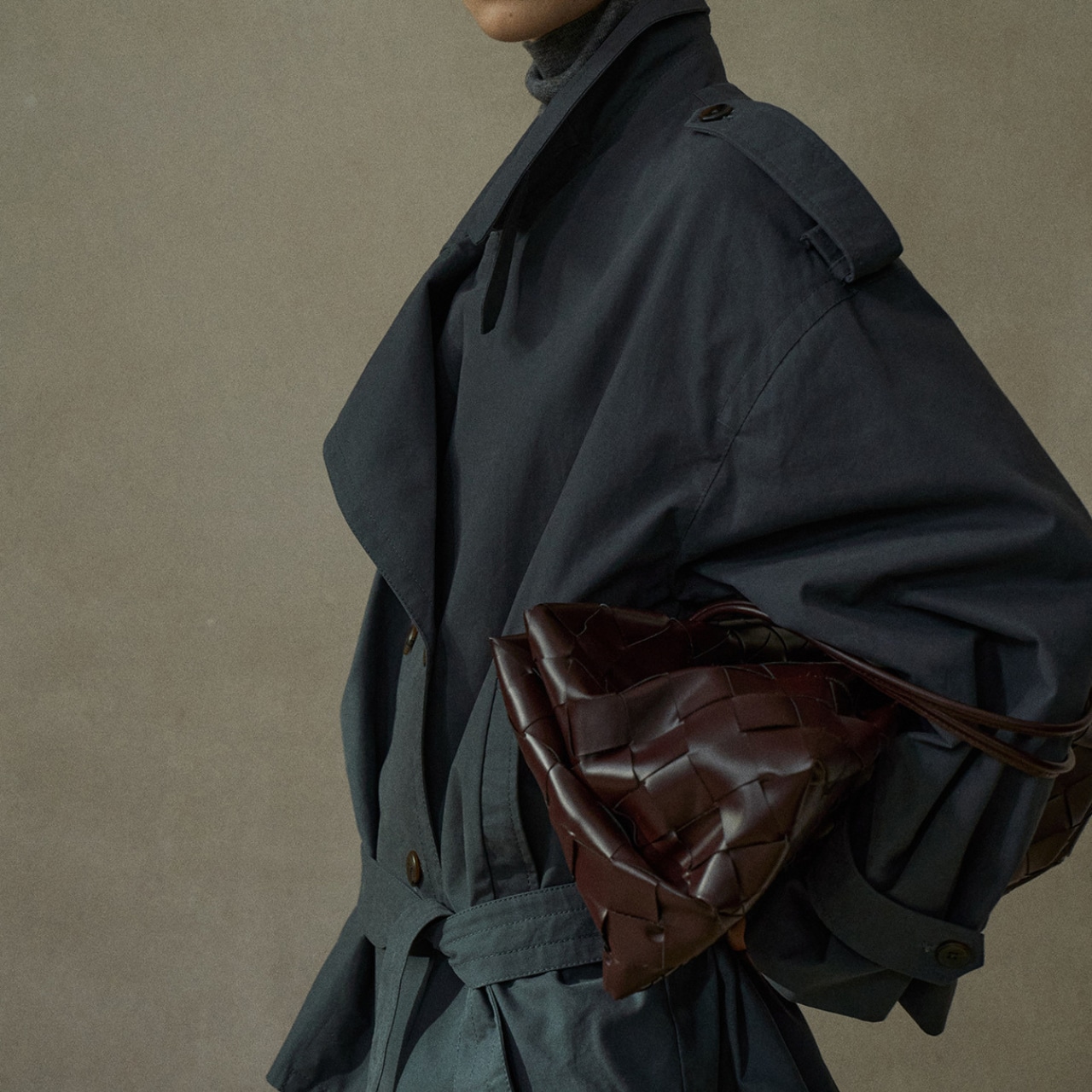 Oversized Cropped Trench T3613