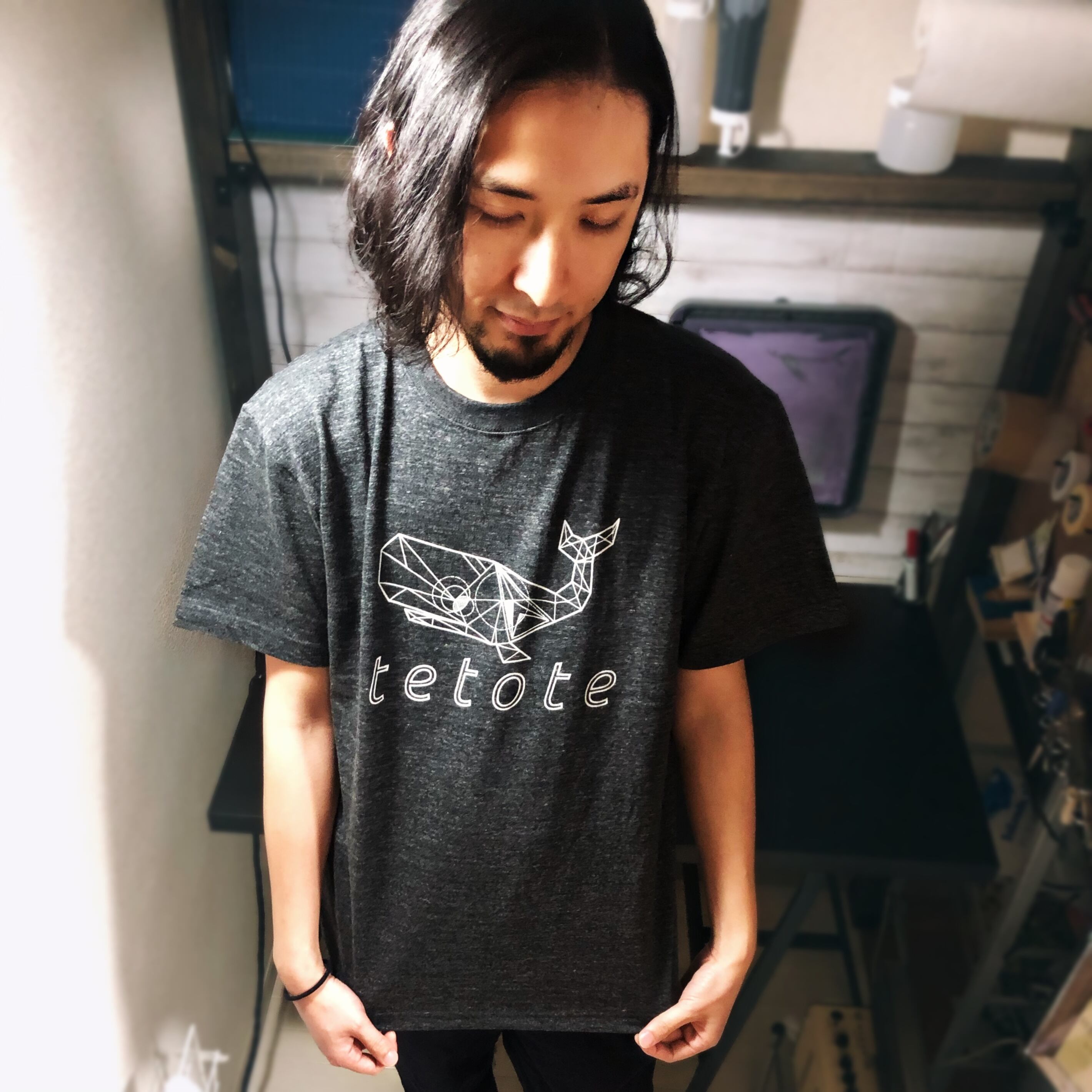 ジオメトリックくじらTシャツ（ヘザーブラック） | tetote works