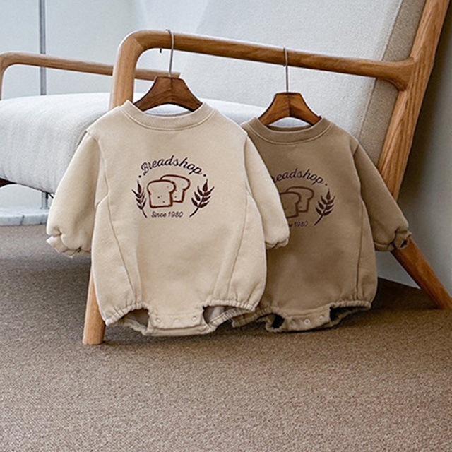 ベビー 冬新作　韓国風　食パン＆英字　ロンパース