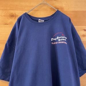 【GILDAN】ソフトボール プリント Tシャツ ワンポイント バックプリントX-Large us古着 アメリカ古着