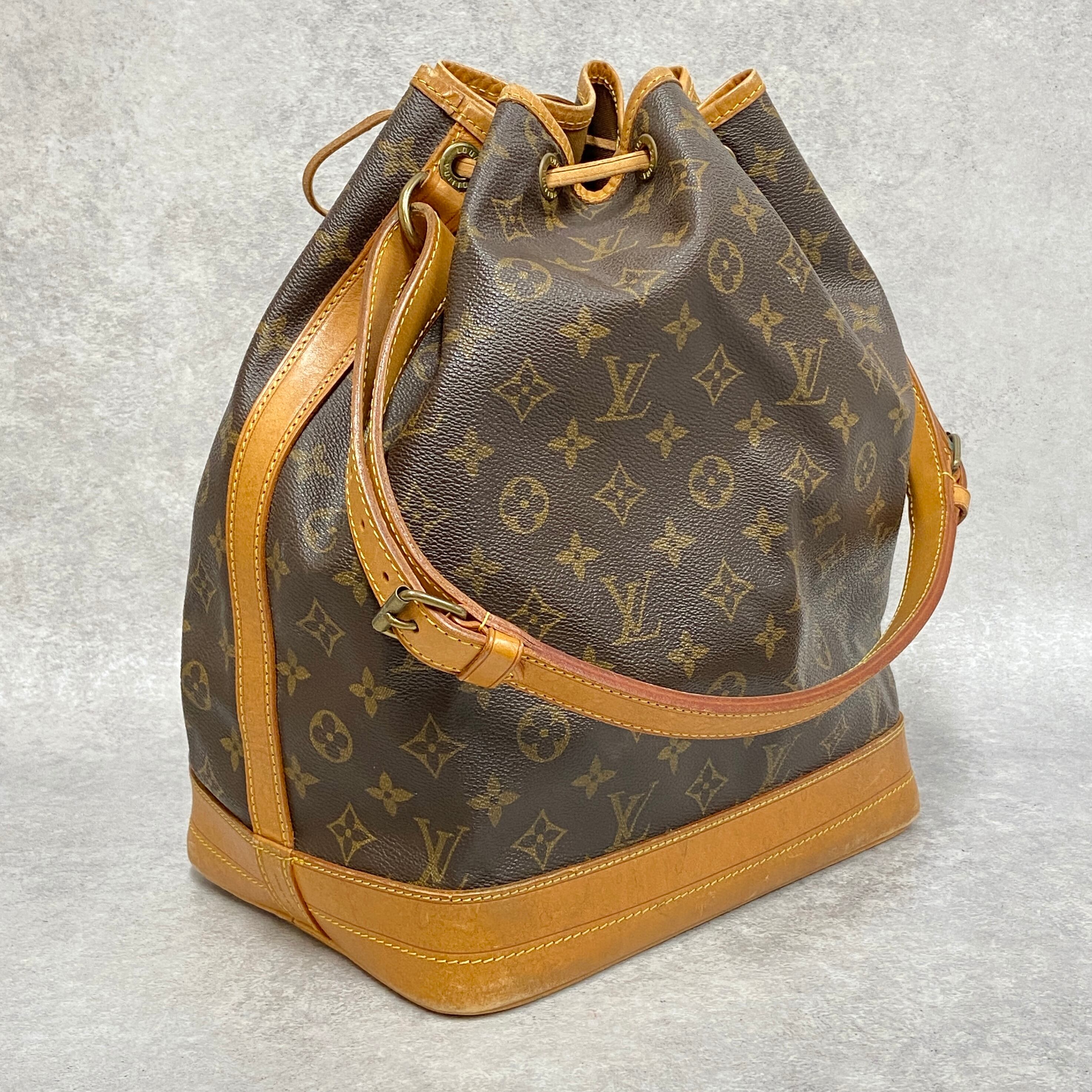 LOUIS VUITTON ルイ・ヴィトン モノグラム ノエ 巾着ショルダーバッグ 