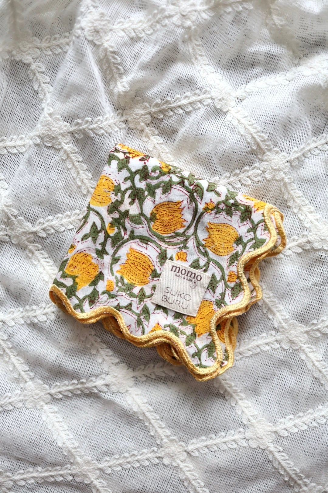 【別注】ブロックプリント ウェーブ刺繍ハンカチyellow lotus【momo×SKOBURU】