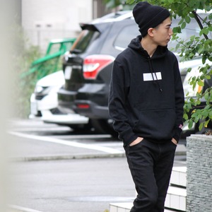 BOX LOGO PULL PARKA #BLACK