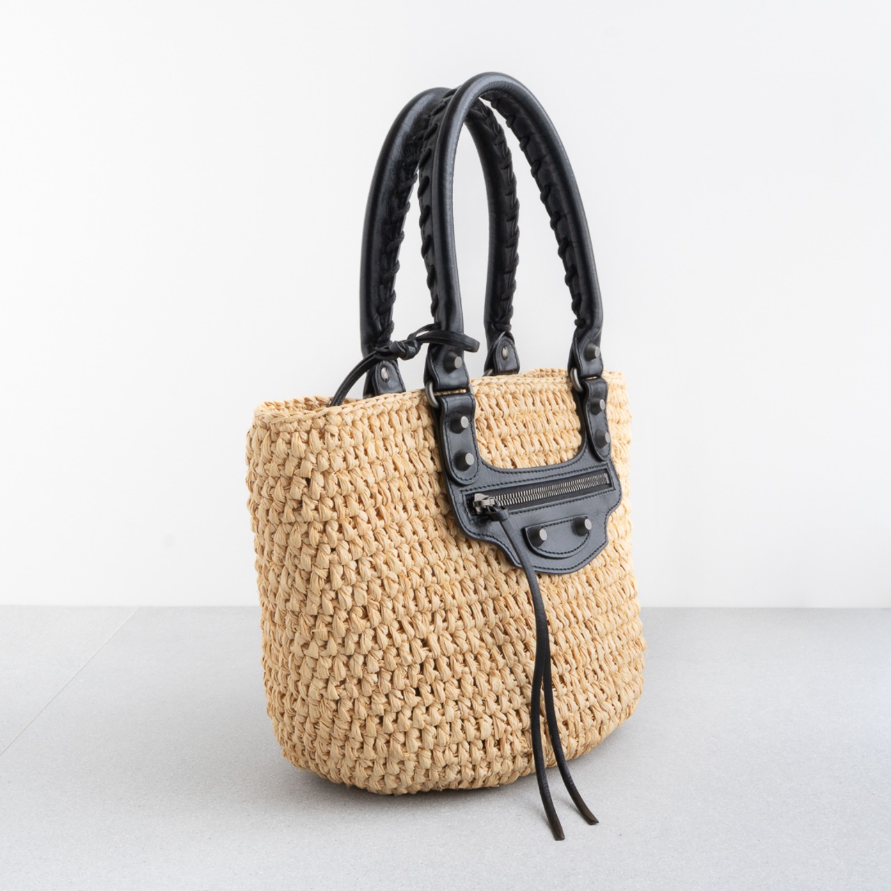 バレンシアガ パニエXS ラフィア ショルダーバッグ