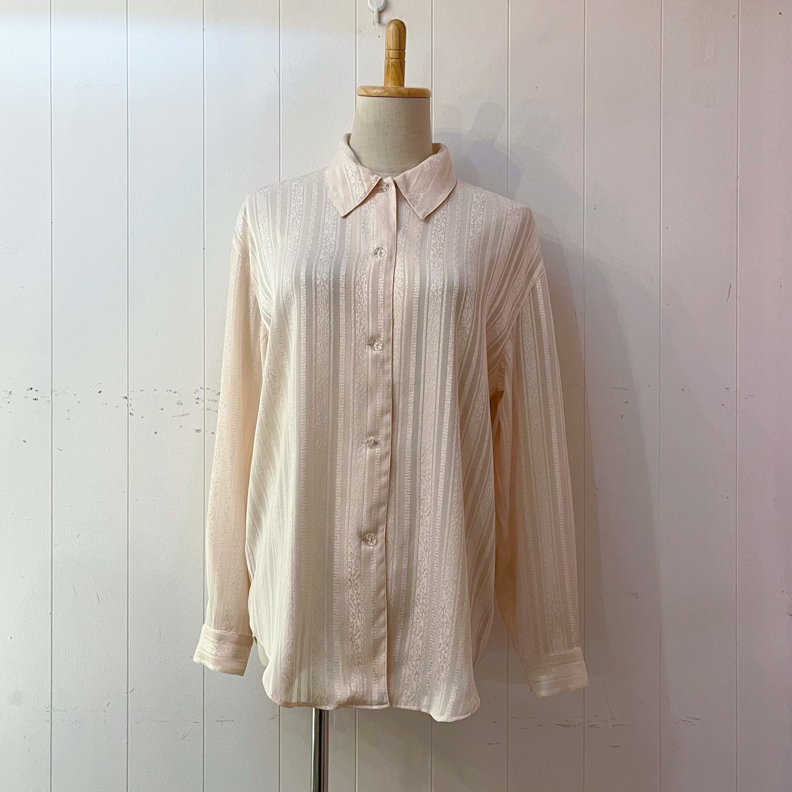 clear button cream stripe blouse