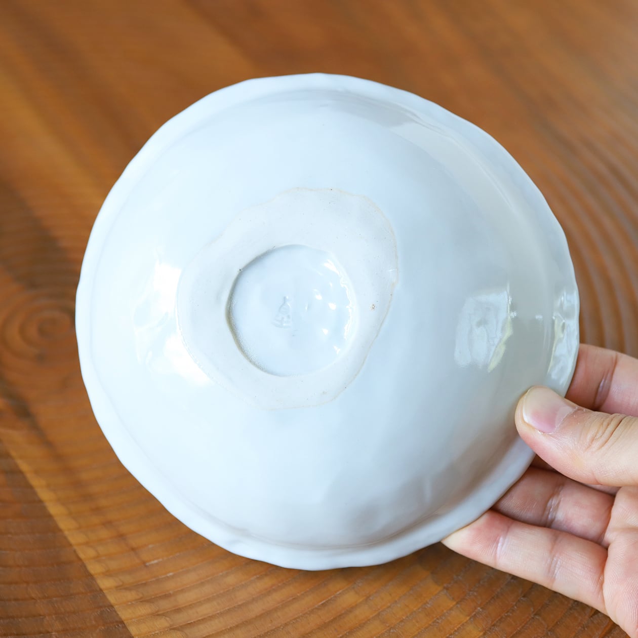 松尾貞一郎 ｜ やわらか浅鉢 約16cm（染付渕線見込み草花）貞土窯