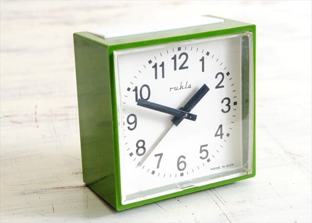 旧東ドイツ製 ヴィンテージ RUHLA 手巻き 目覚まし時計 ゼンマイ式