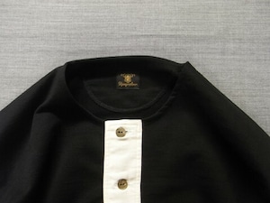 classic henleyneck longsleeve / black