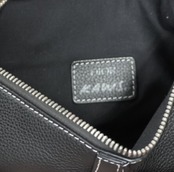 Christian Dior クリスチャンディオールDIOR×KAWS ビー サドル レザー ボディバッグ ブラック 06-BO-0119