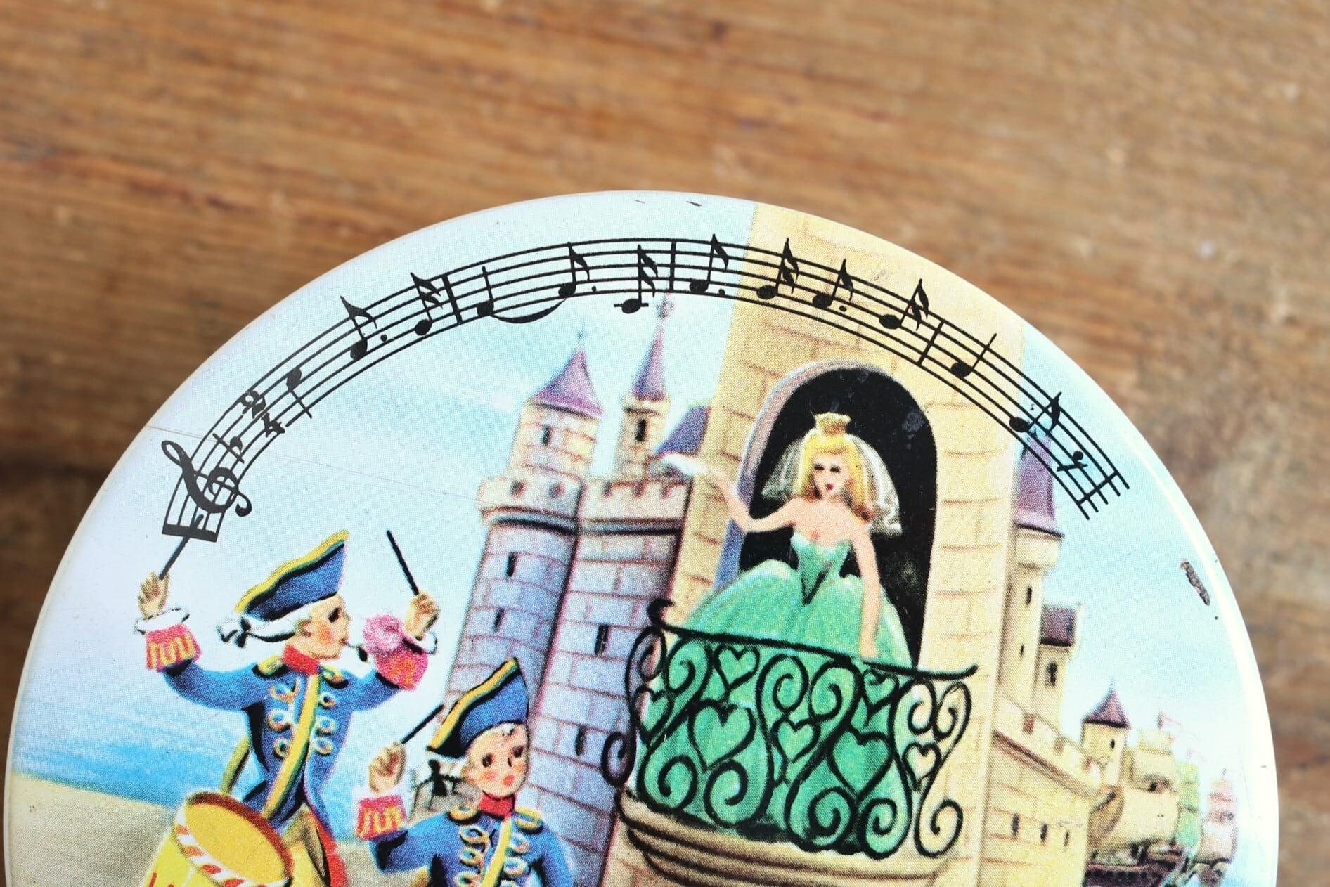 フランスアンティーク PIERROT GOURMAND ピエログルマン TIN缶 フランス アンティーク ヴィンテージ PIERROT GOURMAND ピエログルマン