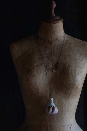 「Pörtrait」#17 / 40's LINES.   OPERA LENGTH NECKLACE OF TWO WHITE GLAZED HARF PORCELAIN WITH OLD CLOTH. 布と陶磁器のオペラレングス・ネックレス