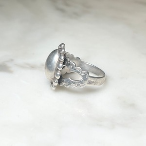 vintage silver flower motif stamped ring