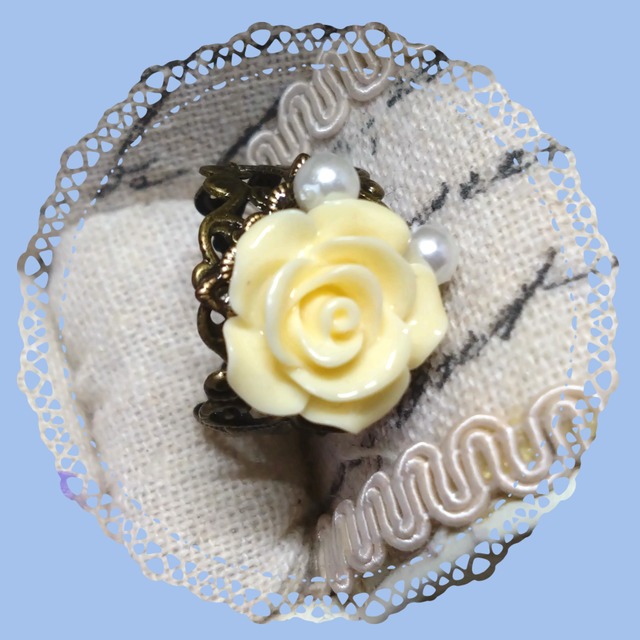 【リング】薔薇カボションとパール