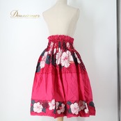 フラダンス 衣装 パウスカート ピンク系 ハイビスカス柄 花柄 ハワイアンプリント ピンク アロハ フラ ダンス レッスン 練習 ダンス衣装 ハワイアンダンス レディース 華やか 鮮やか かわいい シングル おしゃれ 軽やか ブラック系 ホワイト系 グリーン系 イエロー系 スカート フラガール風 スカート丈 ミニ丈 ウエストゴム ゴム仕様 練習用 練習着 アロハ柄 フラワー柄 ボタニカル柄 植物柄 南国風 南国 ハワイ 雰囲気 目立つ フレア ふんわり 綿っぽい 生地感風 ネイビー系 レッド系