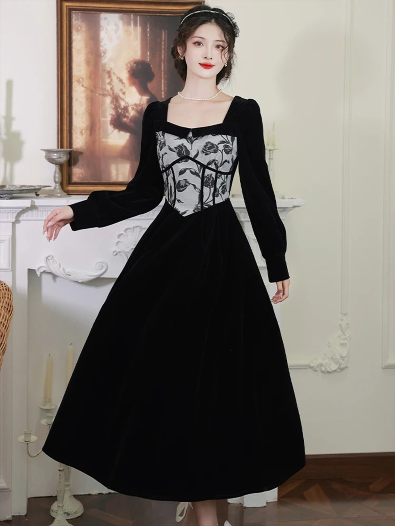 【0148】Black Chic Jacquard Long Sleeve Dress