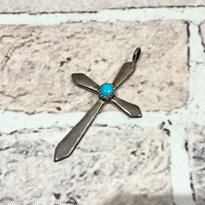 NAVAJO PENDANT TOP CROSS SILVER