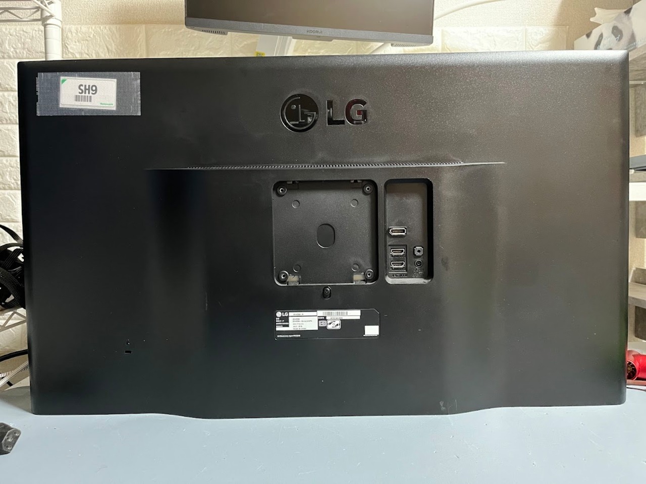 中古4Kモニター 31.5型（32UK550-B）