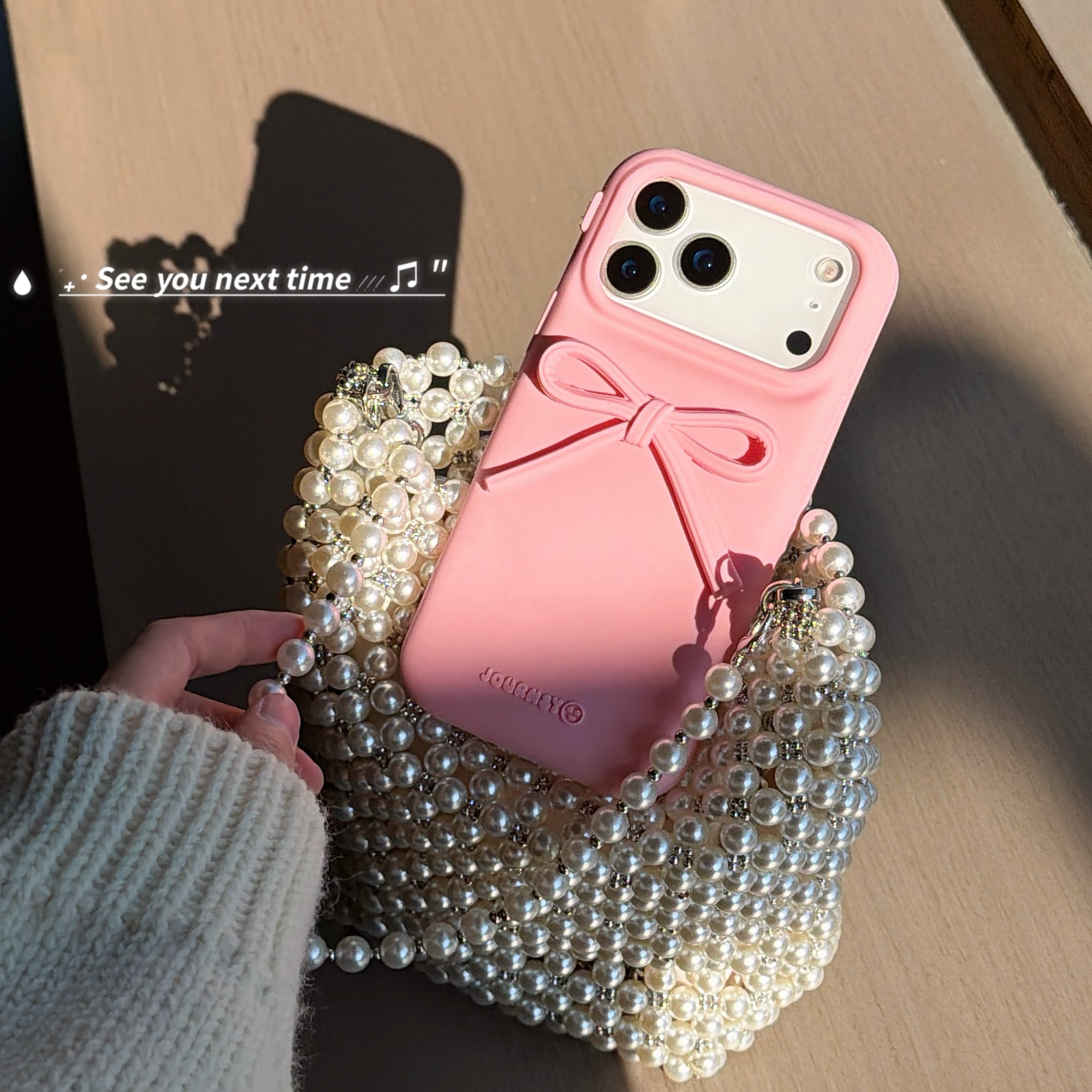 リボン iPhone 17 16 15 14 13 ケース シリコン かわいい 立体