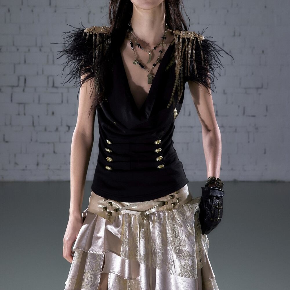 V-neck feather-shoulder tops E7164