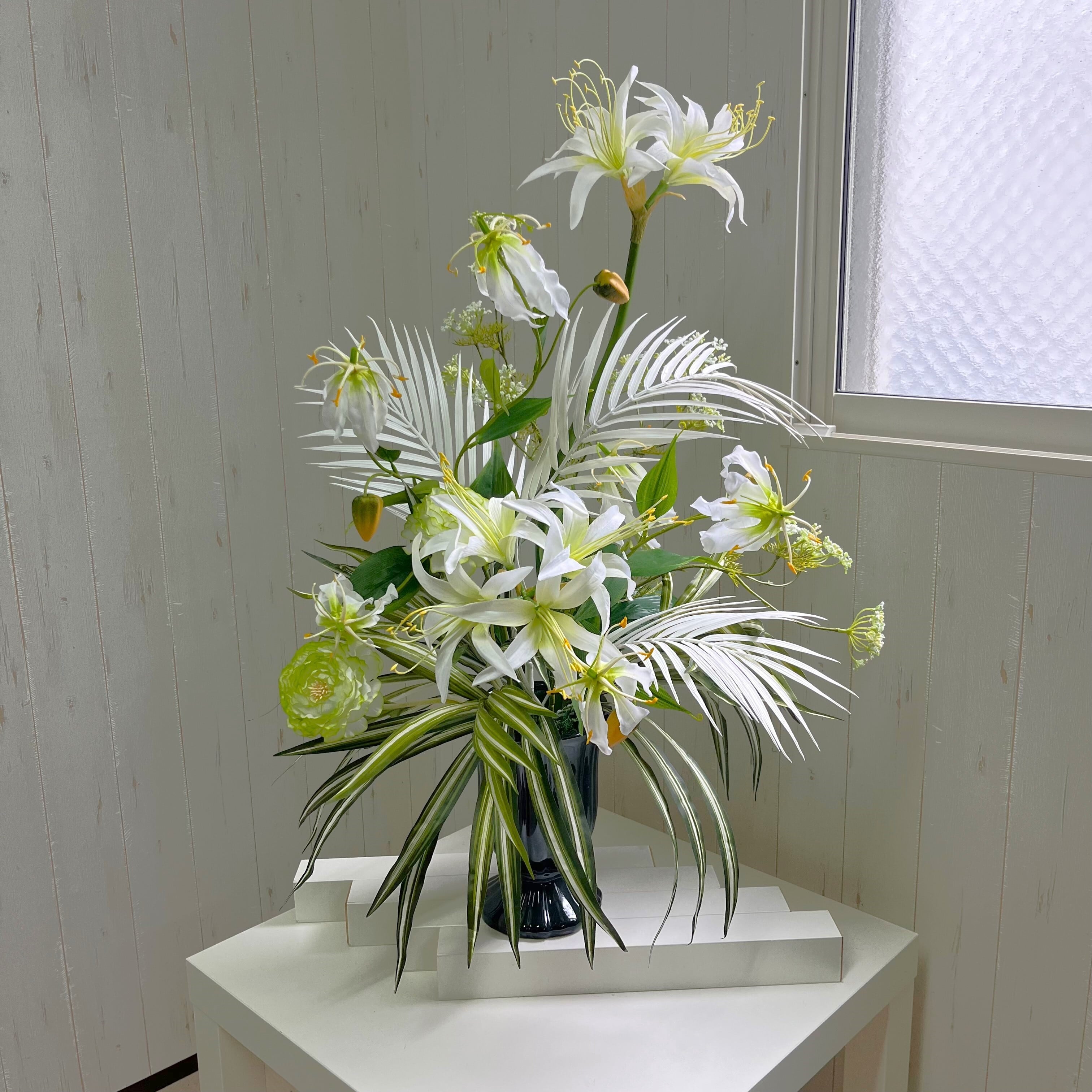 フレッシュアマリリスアレンジメント | Flower Art Shop サエラ