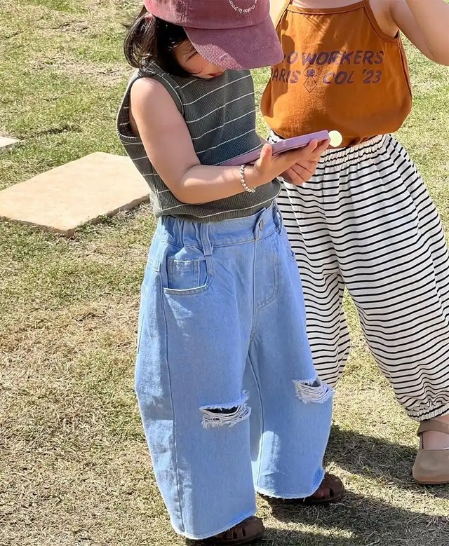 wide ripped jeans
