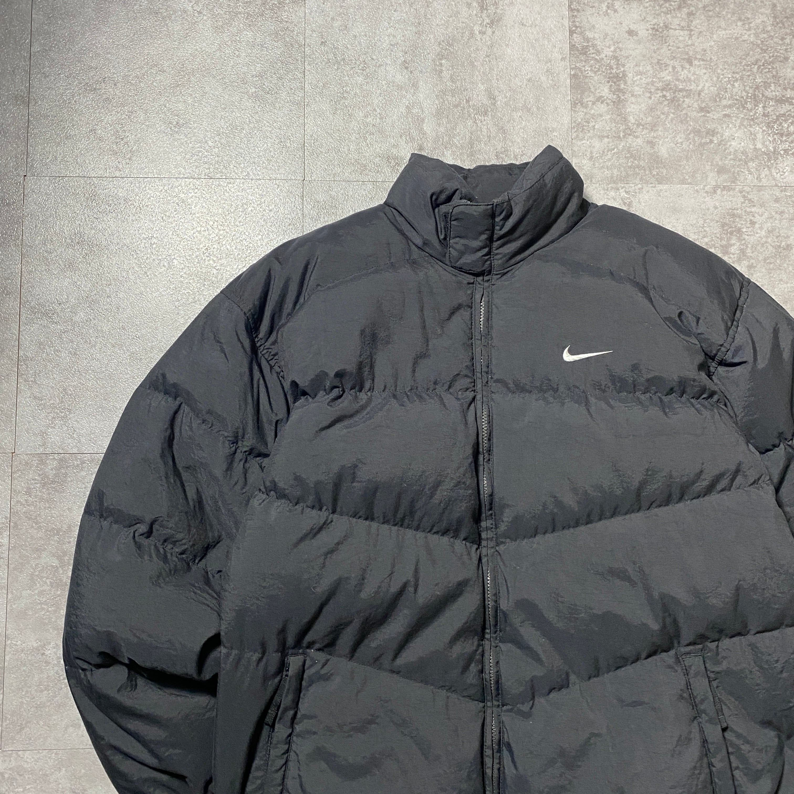 90's NIKE ナイキ スウォッシュ 刺繍ワンポイント ブラック 黒 ダウン