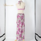 ベリーダンス オリエンタル 衣装 上下セット ピンク系 トップス スカート アーム アーム飾り 紫 緑 花柄 鮮やか かわいい ダンス衣装 ラインストーン ビーズ 豪華 装飾 ステージ イベント 華やか パープル系 グリーン系