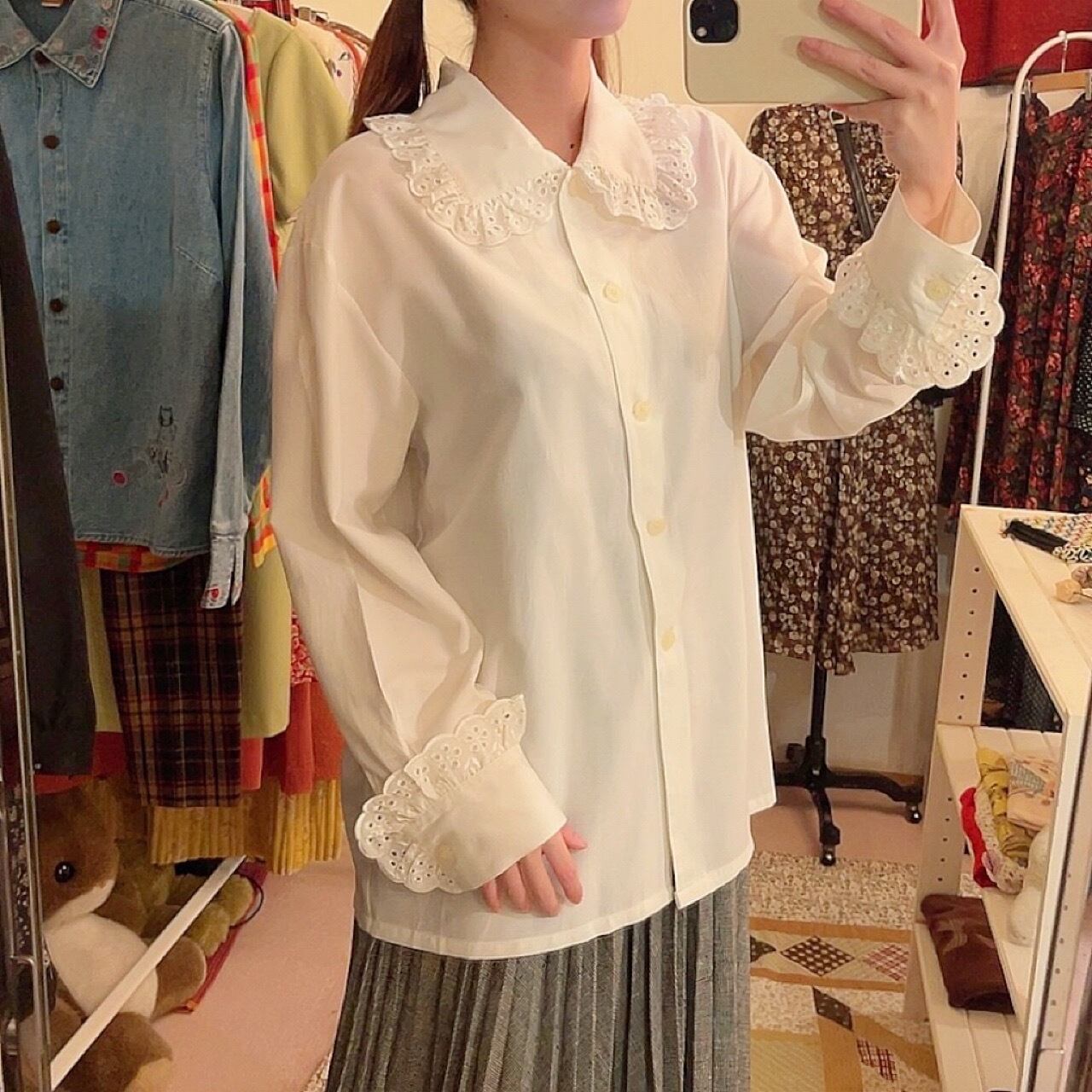 big frill cuffs white blouse
