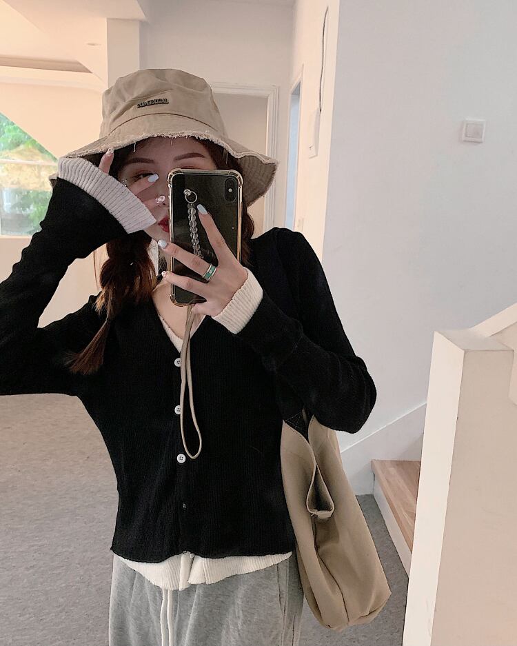 Vネックセーター オータムシャツ ショートトップス ロング 秋物 ブラックストロベリース25984223218