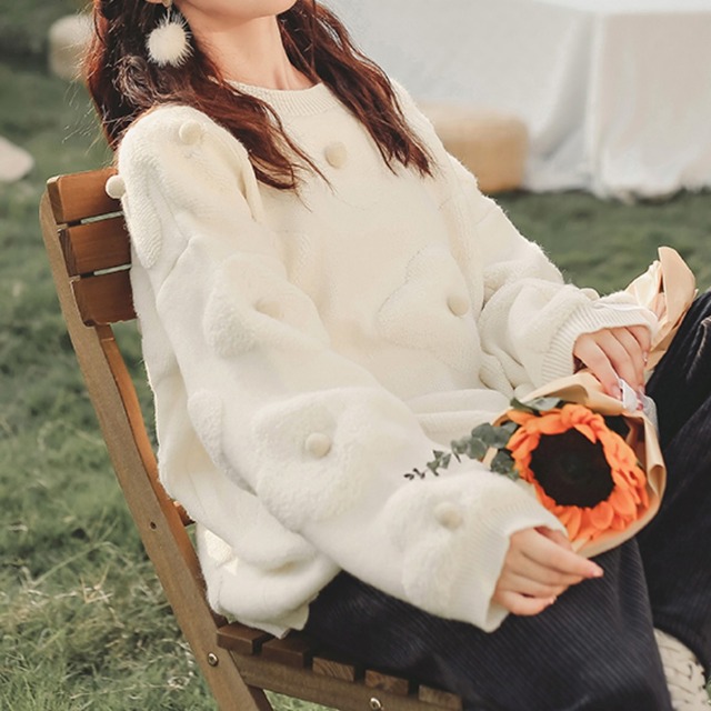 フラワーモチーフプルオーバー　T0440