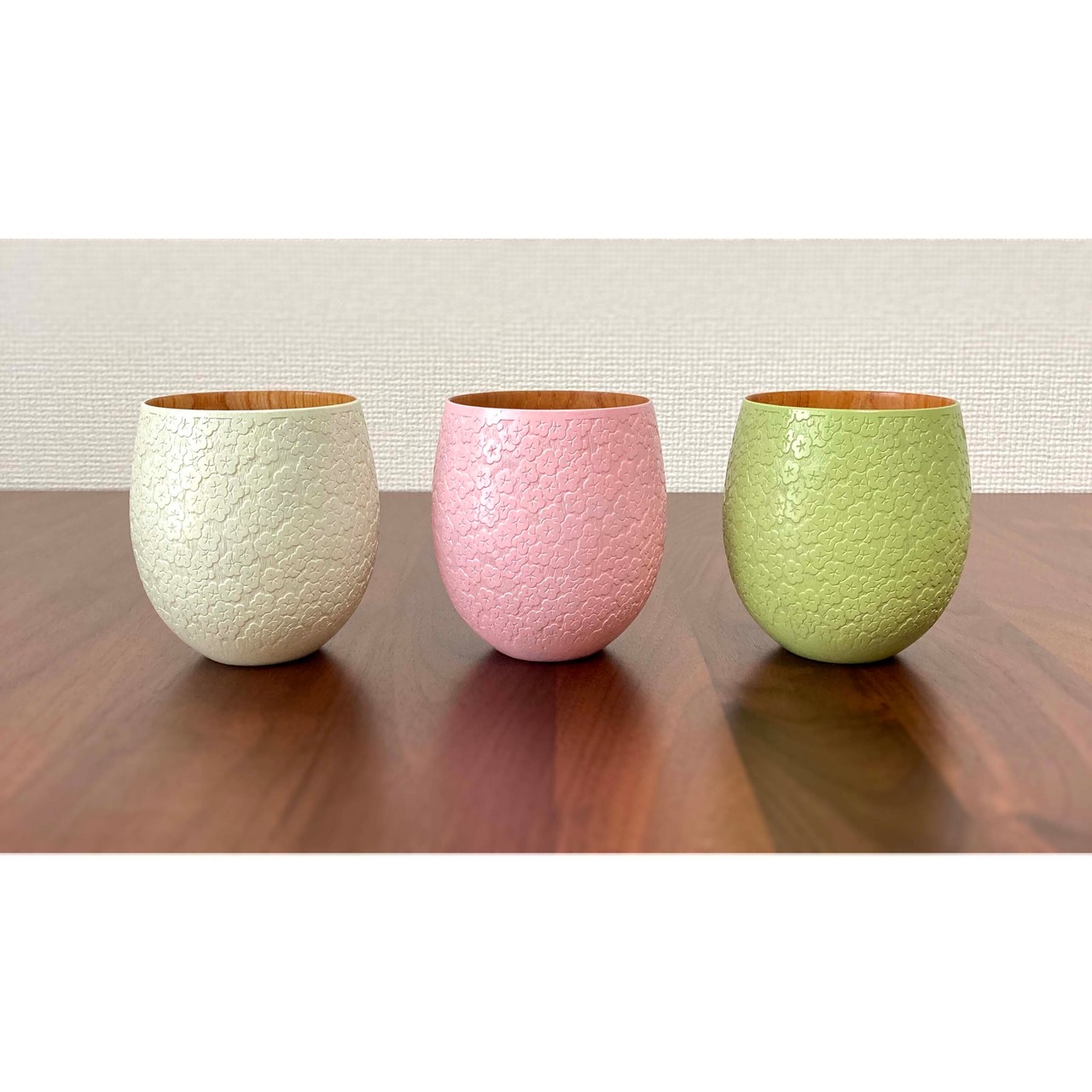 【湯呑み】小梅尽くし -スウィートピンク Teacup