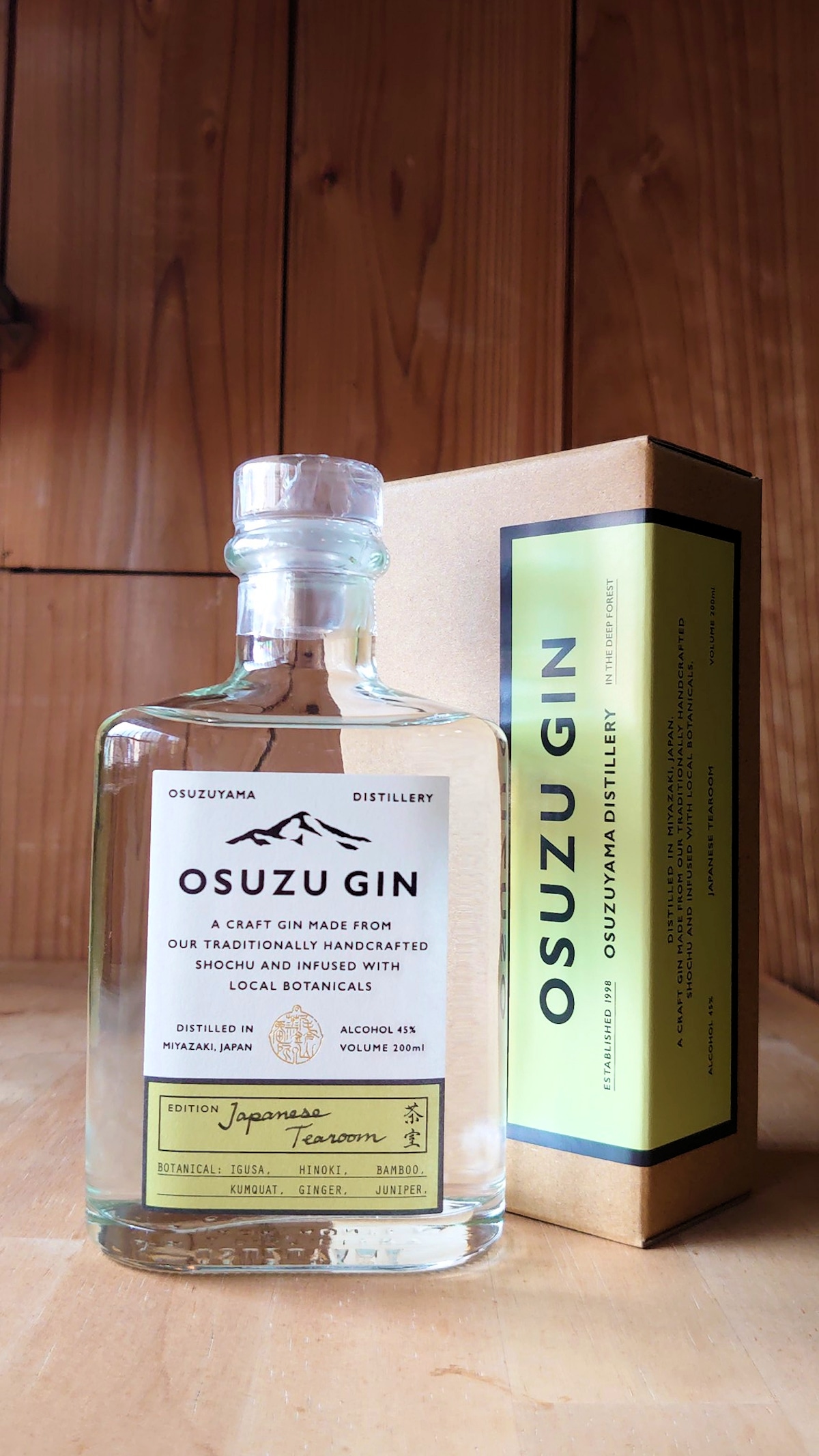ジャパニーズジン】OSUZU GIN Japanese Tearoom 茶室 200ml 箱付き