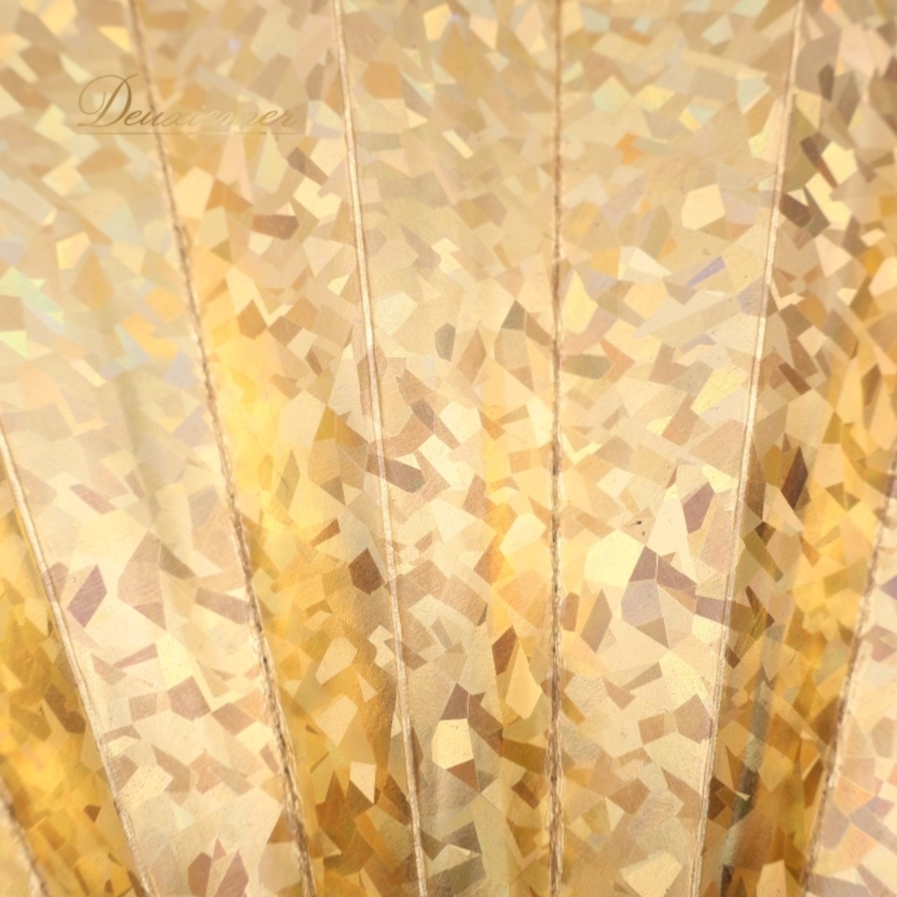 舞扇子 踊り用 ホログラム ゴールド系 扇子 せんす 黒塗り 日本舞踏 あですがた よさこい まいせんす まいおうぎ 金 黒 キラキラ 飾り 華やか 目立つ 箱 箱付き ブラック系