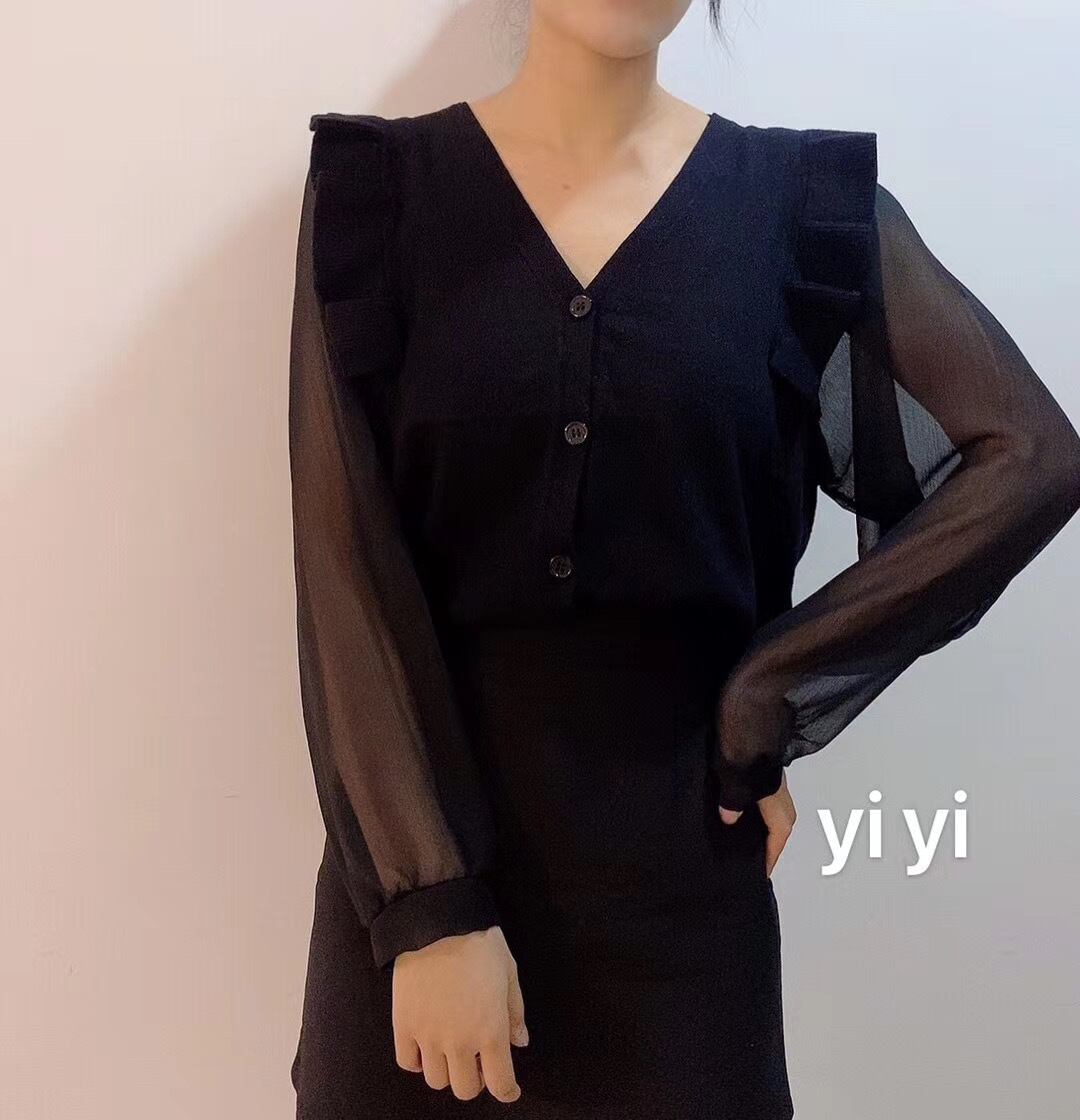 フロントフリルVネックニット