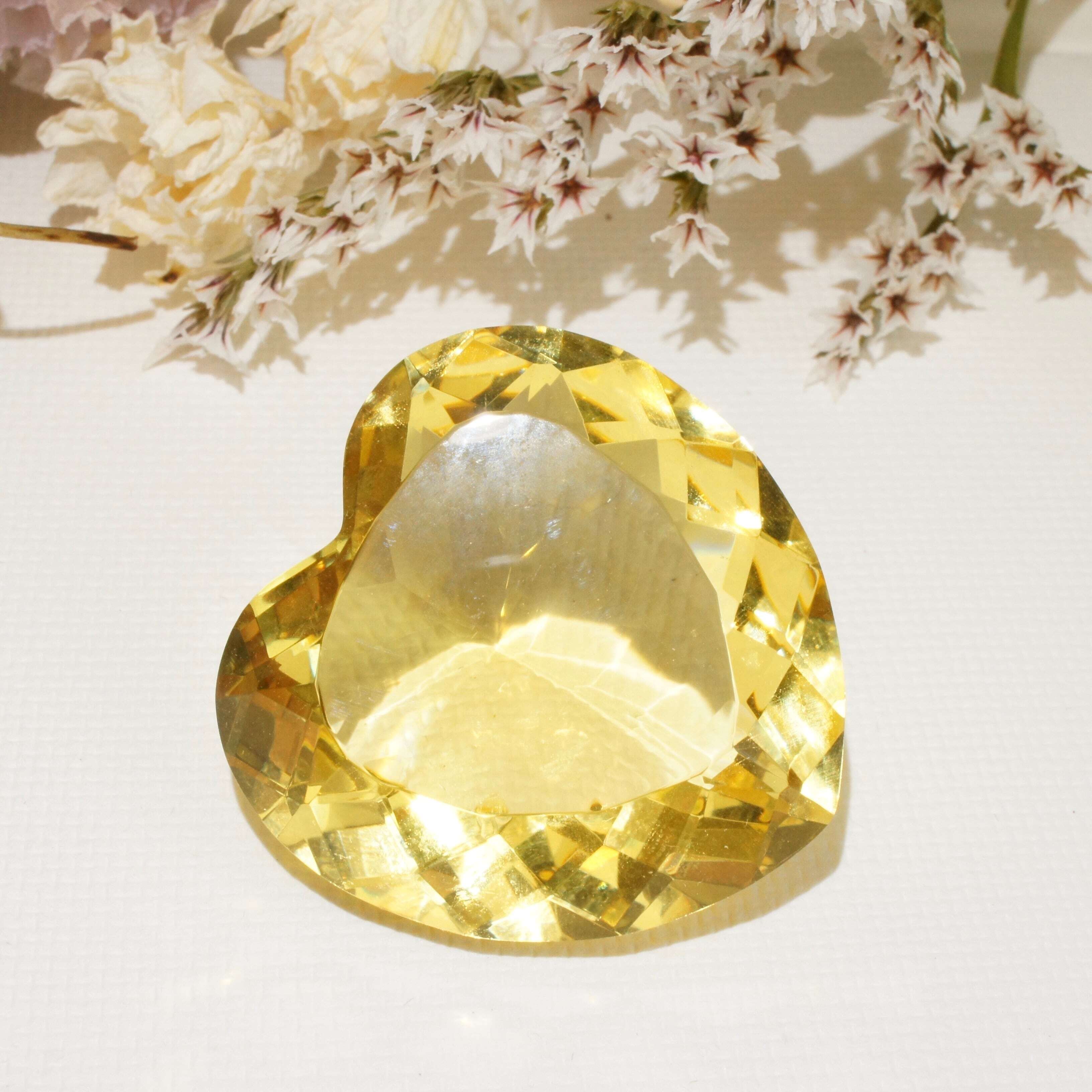 《Andara Jewelry》インドネシア産アンダラクリスタル ハートカット レモンイエロー